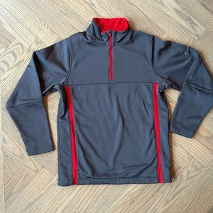 Boys Nike Therma-Fit 1/4 Zip in grey, size Youth Medium